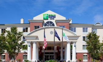 Holiday Inn Express & Suites Charleston-North