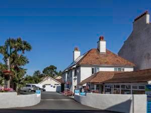 Lyme Bay House