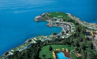 Grand Resort Lagonissi