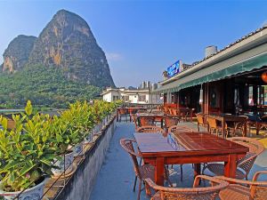 Yangshuo Village Inn（By Moon Hill）