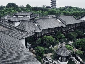 Yangzhou Slender West Lake Huijin Hotel