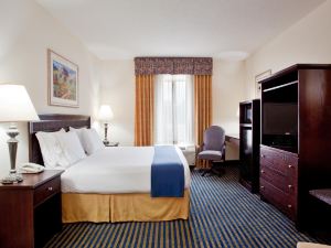 Holiday Inn Express & Suites Chesapeake