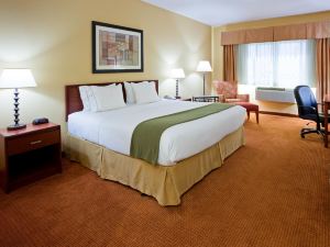 Holiday Inn Express & Suites Stevens Point