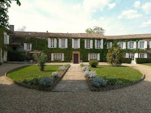 Logis Hotels Domaine du Châtelard