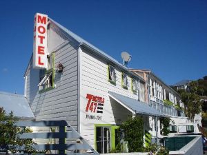 747 Motel & Car Hire