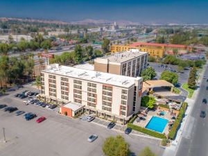 DoubleTree by Hilton San Bernardino