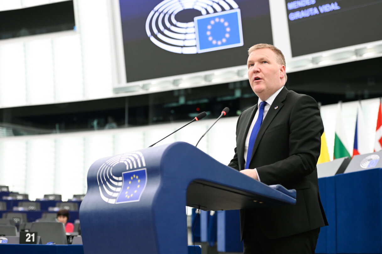 EP Plenary session - Honouring the memory of Ján Kuciak and Martina Kušnírová