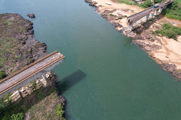 Aerial photo of collapsed bridge in Brazil 