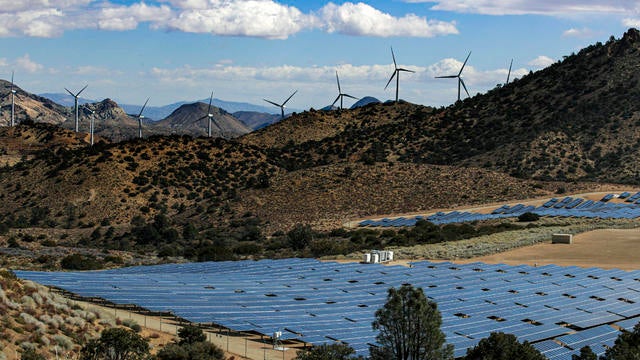 LADWPs Pine Tree Wind Farm and Solar Power Plant in the Tehachapi Mountains 