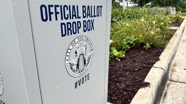 michigan-ballot-drop-box.jpg 