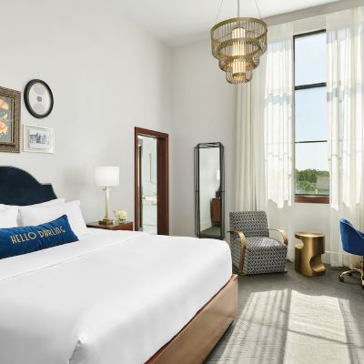 Deluxe King Room-Accessible The Darling Hotel Promo Code