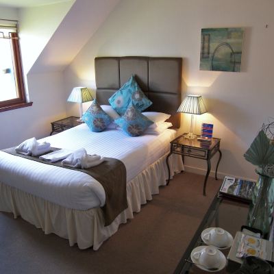 Standard Double Room (No Pets) Rosemount Hotel Promo Code