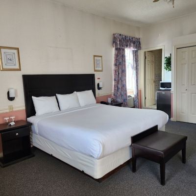 Deluxe King Room The Steveston Cafe & Hotel Promo Code