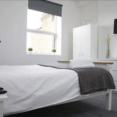 Standard Double Room 30 Beckenham Studios Promo Code