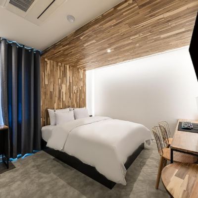 Room (Deluxe (1PC GTX1060 Goose Bed Topper ) Hwagok Hotel 쿠폰