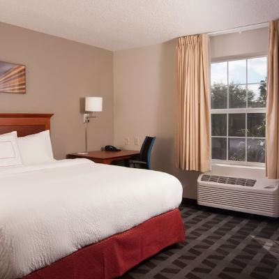 Suite, 1 Bedroom, Accessible, Non Smoking (Mobility & Hearing w/ Transfer Shower) TownePlace Suites the Villages Promo Code