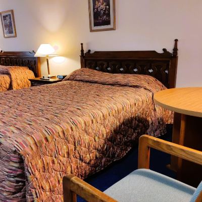 2 Full Beds With 1 Twin Bed & Rollaway Voyageur Motel, International Falls MN by OYO Promo Code