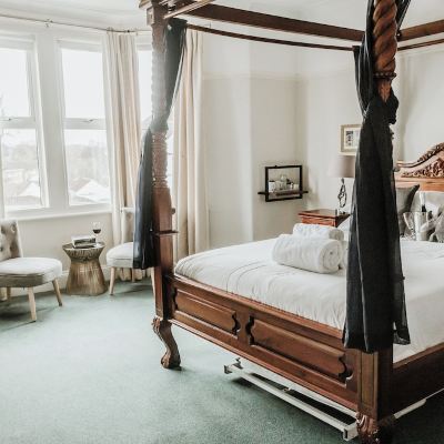 Deluxe Double Room, Ensuite (4 Poster) Hayward’s at The Grasmere Promo Code