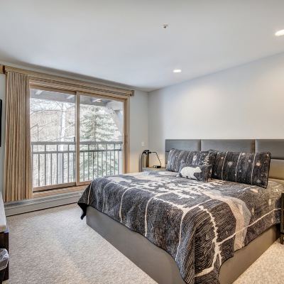 Premier Townhome, 3 Bedrooms The Pines Lodge, a RockResort Promo Code