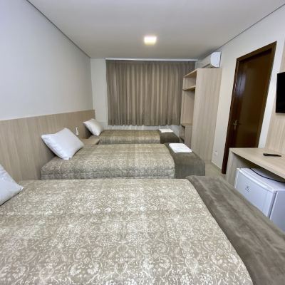 Comfort Room, 3 Twin Beds Edifício Shalfa Promo Code