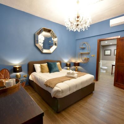 Double Room, Ensuite (Claude 1553) The Lodge Promo Code