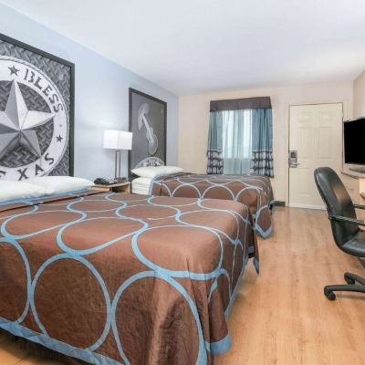 Accessible Two Full Beds Room Red Roof Inn New Braunfels Promo Code