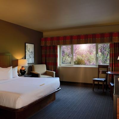 Deluxe King Room The Hotel at Black Oak Casino Resort Promo Code