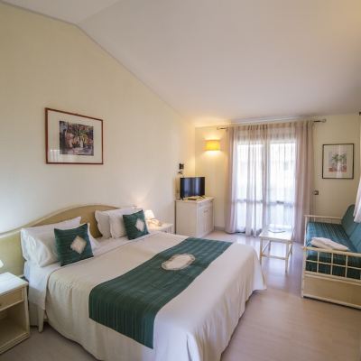 Standard Triple Room Albaruja Hotel Promo Code