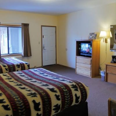 Standard Room, Multiple Beds, Non Smoking City Center Motel Promo Code