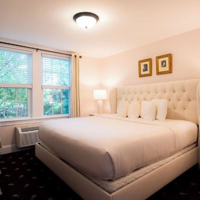 Classic King Suite Bar Harbor Manor Promo Code