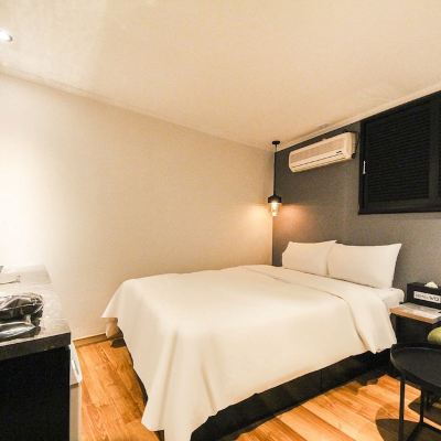 Mini Double Room Hotel WO Chungjeongro Promo Code