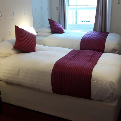 Twin Room Ensuite Garth Hotel Promo Code