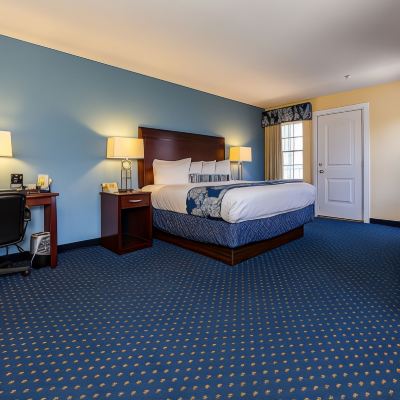 Superior King Room with Sofa Bed Bar Harbor Manor Promo Code