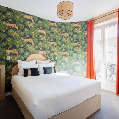 Mansarde Room Hotel des Batignolles Promo Code