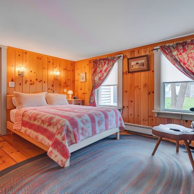 Deluxe Room, 1 Queen Bed, Fireplace, Ground Floor James Place Inn Bed and Breakfast Promo Code