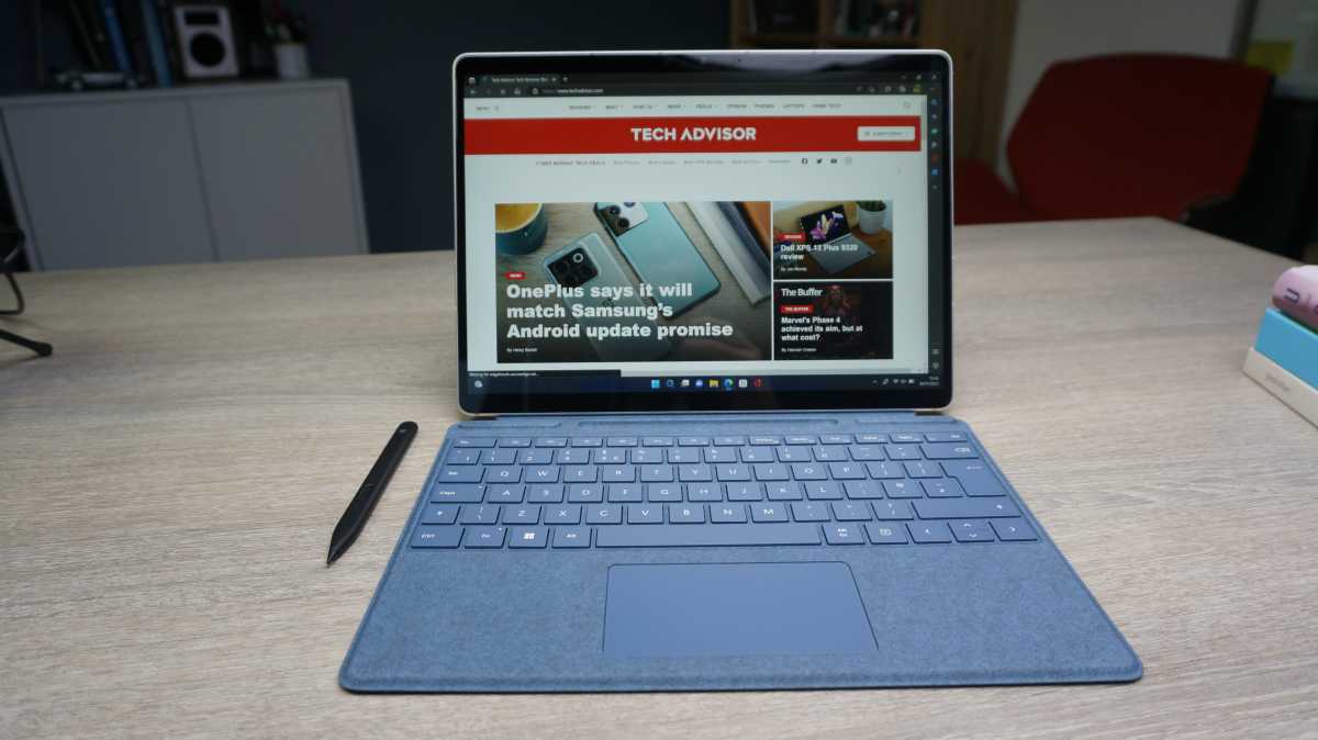 Microsoft Surface Pro 9 - front view