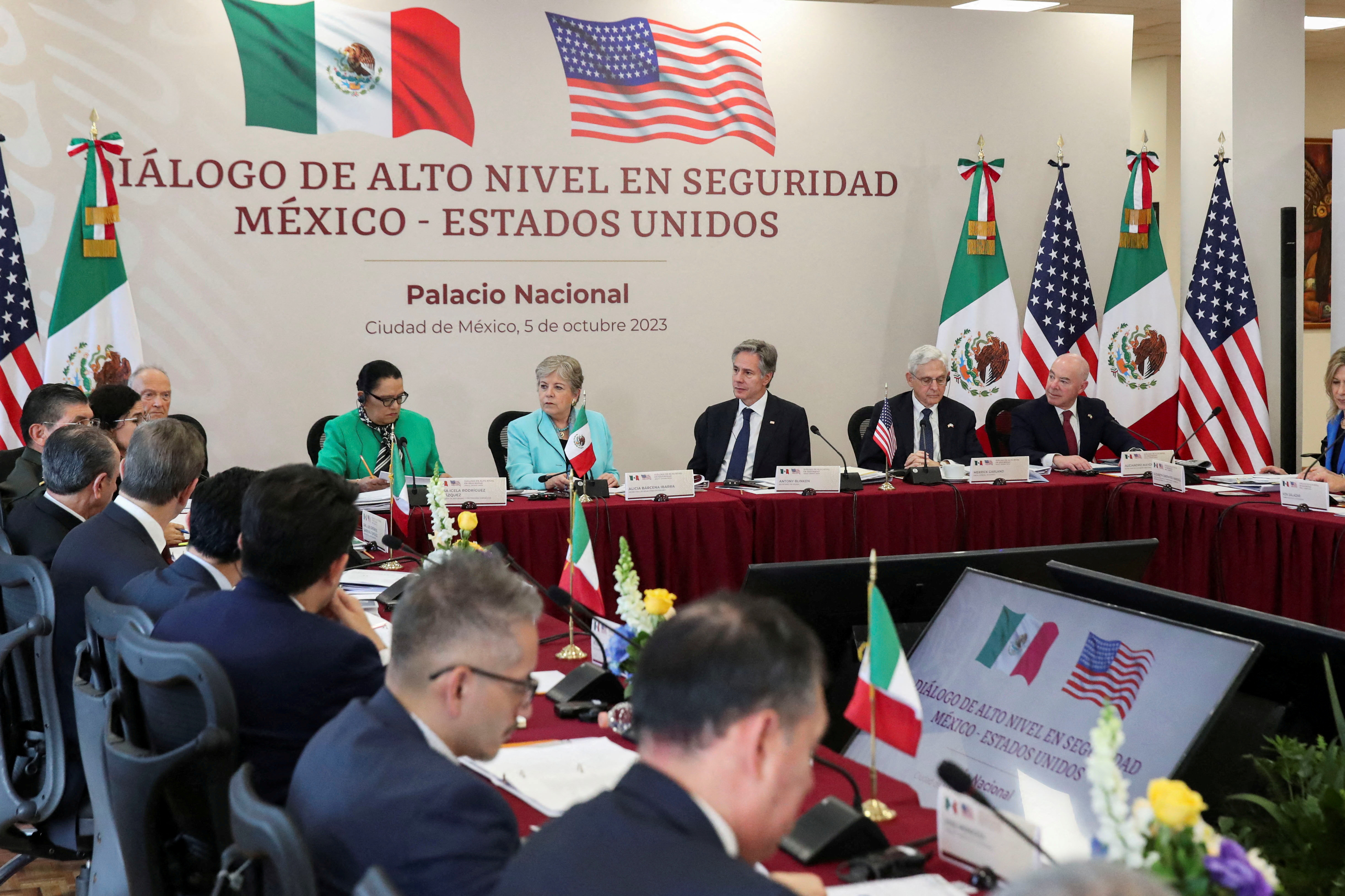 Mexico's Attorney General Alejandro Gertz Manero, U.S. Secretary of State Antony Blinken, Mexican Security Minister Rosa Icela Rodriguez, Mexican Foreign Minister Alicia Barcena, Secretary of Homeland Security Alejandro Mayorkas, and U.S. Attorney General Merrick Garland attend a meeting with senior U.S. officials and senior Mexico officials to discuss security and arms trafficking, at the National Palace, in Mexico City, Mexico October 5, 2023. REUTERS/Henry Romero