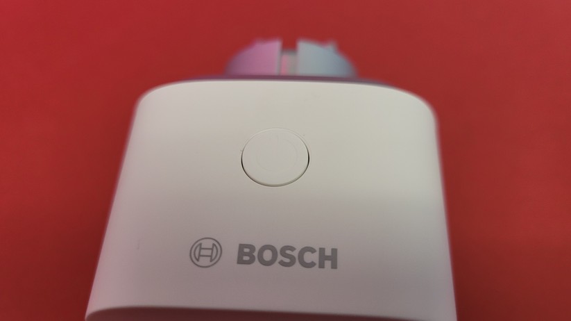 Der Bosch Zwischenstecker kompakt funktioniert nur in Verbindung mit einer Bosch Smart-Home-Zentrale.