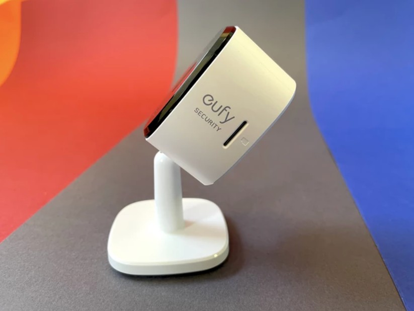 Eufy Indoor Camera 2K mit microSD-Card-Slot