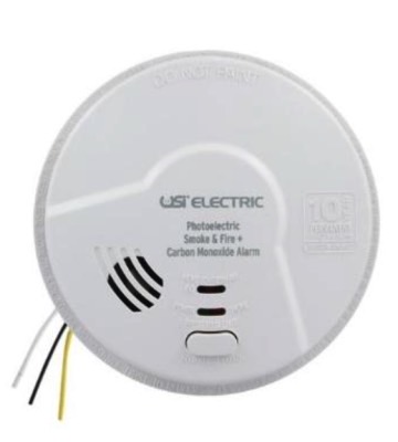 Front of recalled hardwired USI Electric 2-in-1 Photoelectric Smoke & Fire + Carbon Monoxide alarm Model MPC122S with a manufacturing date code of 2017JUN02.