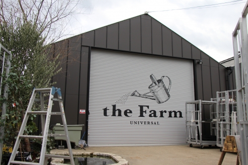 the Farm UNIVERSAL