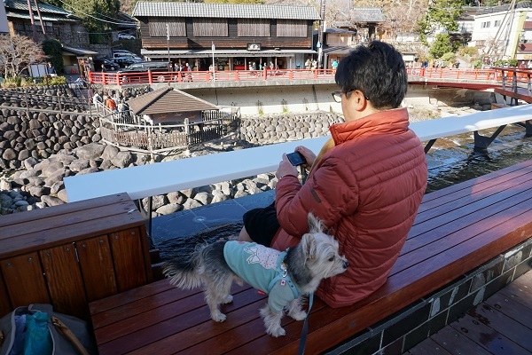 10D13 　河原湯 足湯　 0104