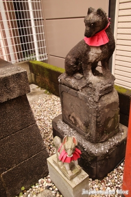 稲荷神社　文京区千駄木3