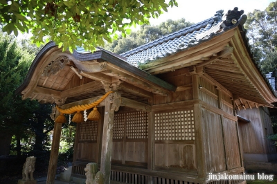 春日神社　坂井市三国町平山10