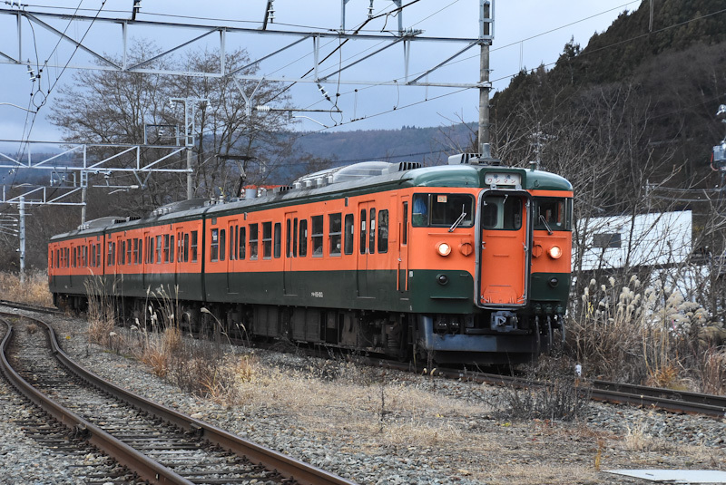 2022年11月27日撮影　しなの鉄道326M　115系S3編成　湘南色