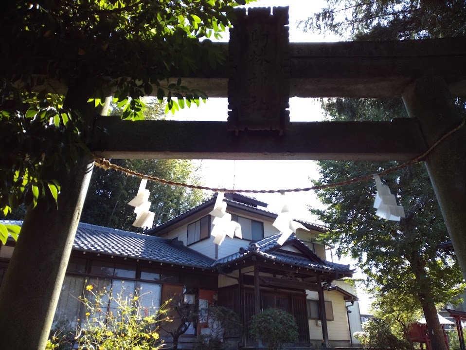 駒林神社の鳥居・石階４