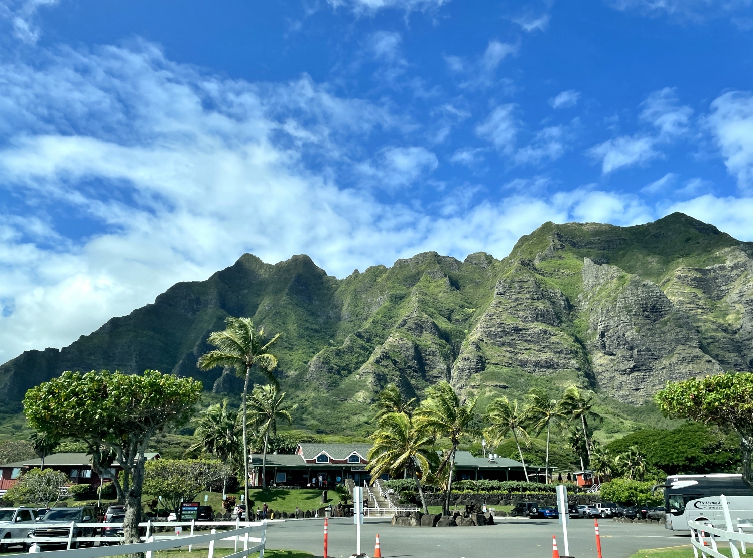 クアロアランチ 映画ロケ地ツアー ハワイ ジュラシックパーク ワールド ゴジラ ロスト HawaiiFive-O