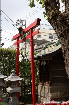 豊川稲荷神社　港区三田2