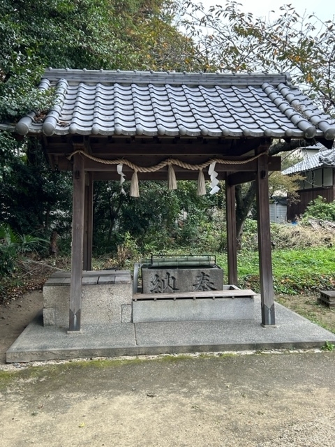 二宮神社Y手水舎