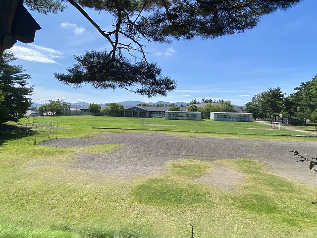 西部小学校